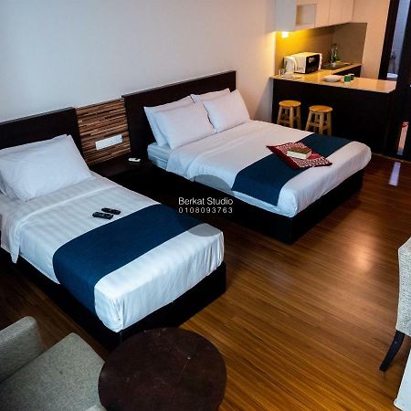 Berkat Studio Hotel Kota Bharu Exterior photo